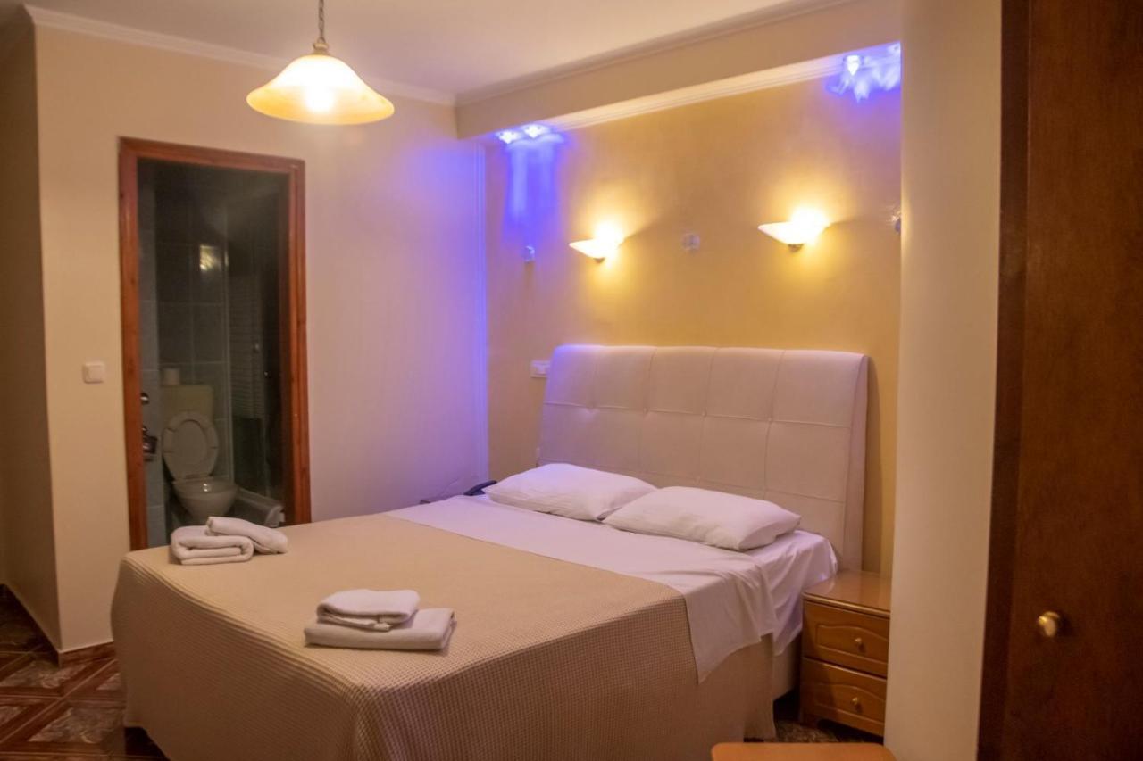 Hotel Astoria Игуменица Екстериор снимка