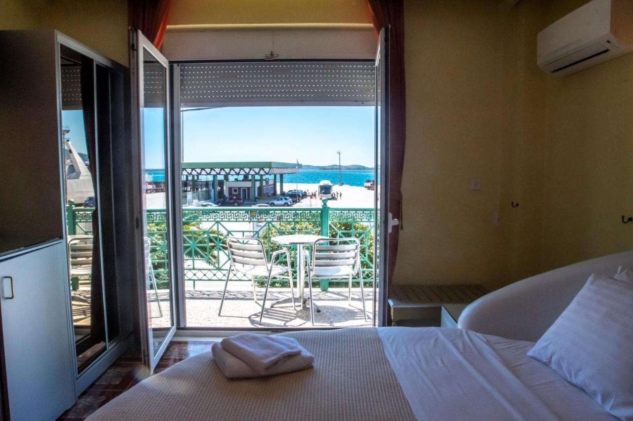 Hotel Astoria Игуменица Екстериор снимка