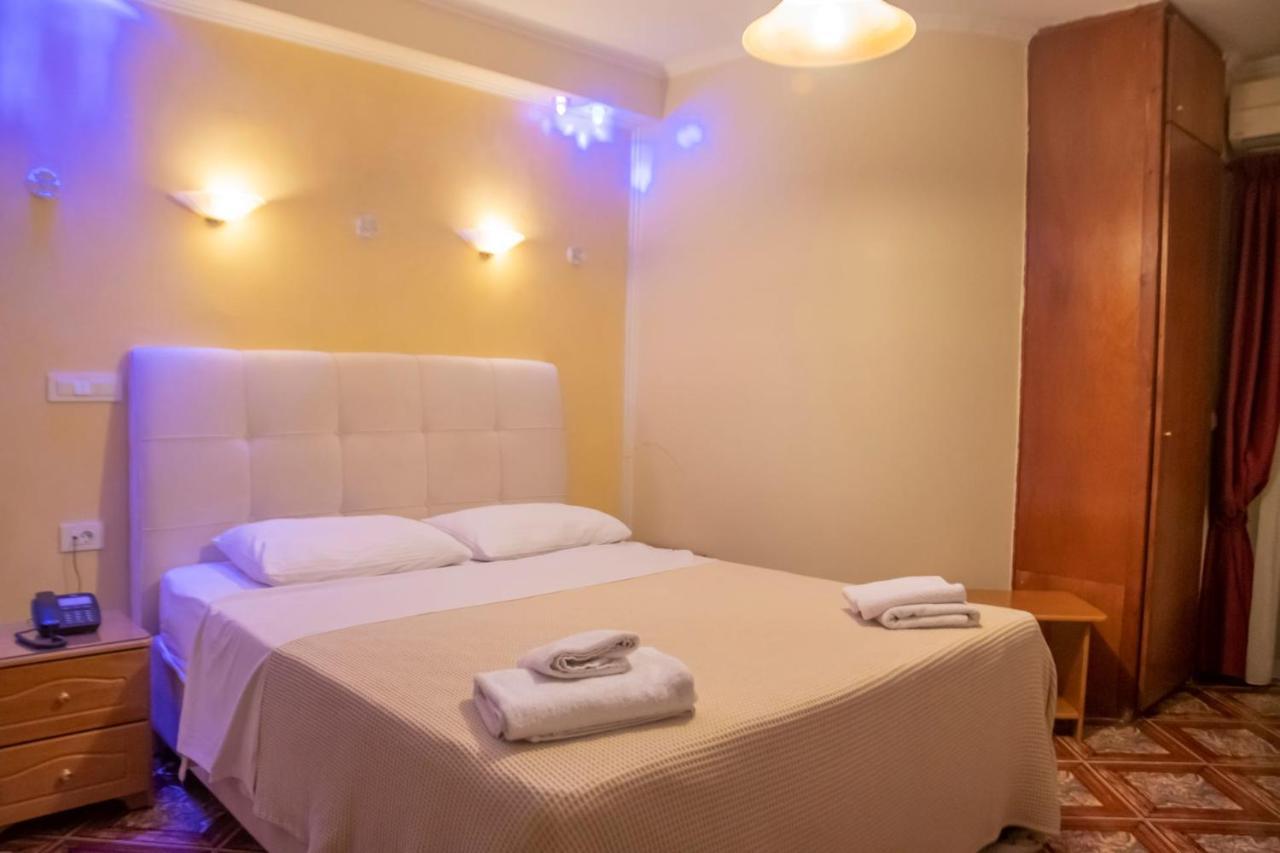 Hotel Astoria Игуменица Екстериор снимка