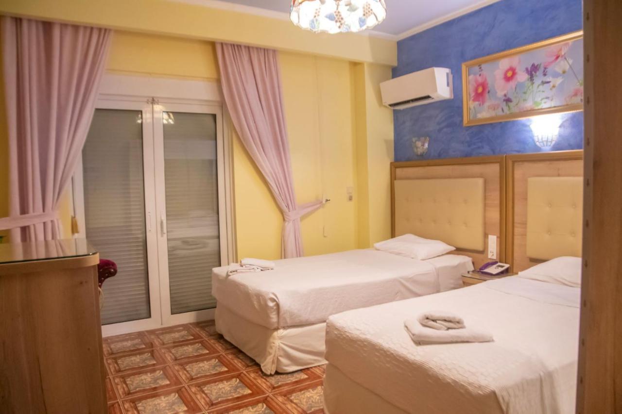 Hotel Astoria Игуменица Екстериор снимка