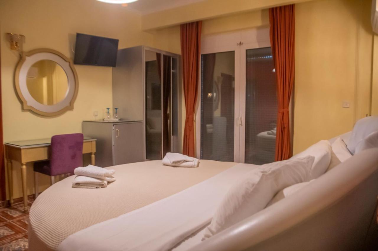 Hotel Astoria Игуменица Екстериор снимка