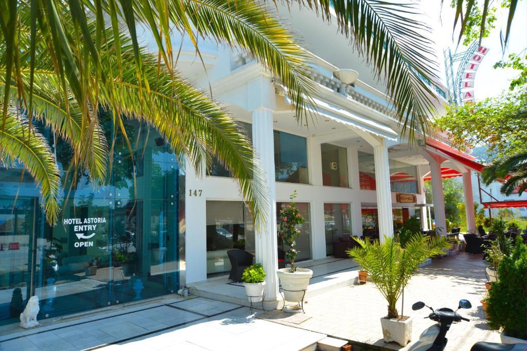 Hotel Astoria Игуменица Екстериор снимка