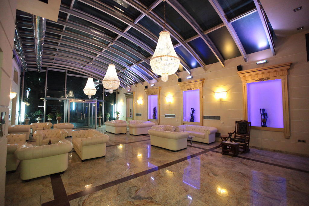 Hotel Astoria Игуменица Екстериор снимка